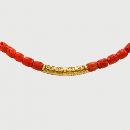 Coral Fleur De Lis Adornment Necklace​ in 18K Yellow Gold-AlmaDiPietra