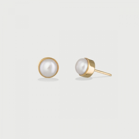 Freshwater ​Pearl Stud Earrings in 14K Gold-AlmaDiPietra